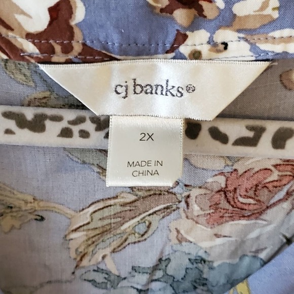 Christopher & Banks blue floral flowy feminine pin tucked blouse plus size 2X - Picture 5 of 7